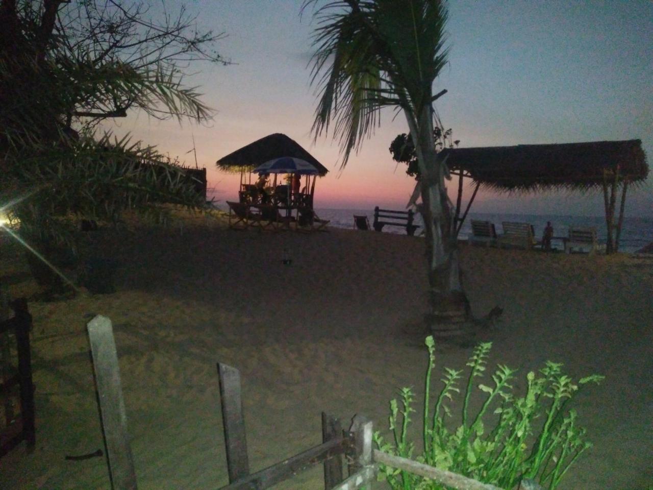 Ocean View Beach Resort - Kalpitiya Exterior foto